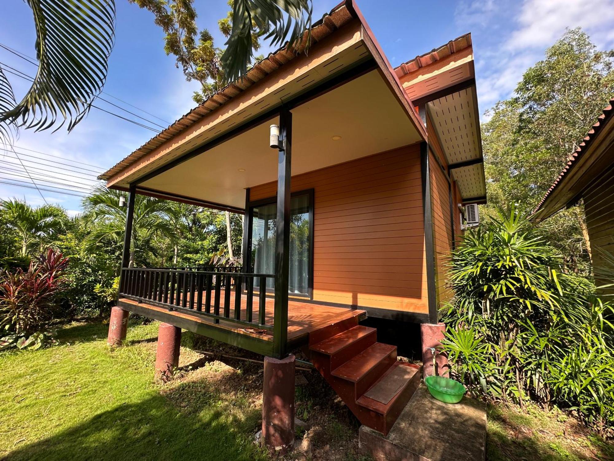 Koh Jum Bungalow & Hostel Luaran gambar