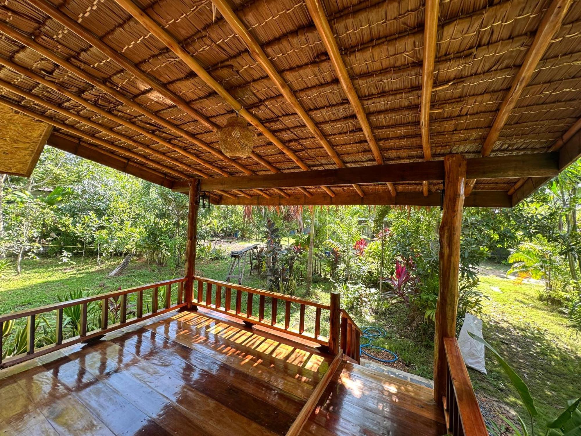 Koh Jum Bungalow & Hostel Luaran gambar