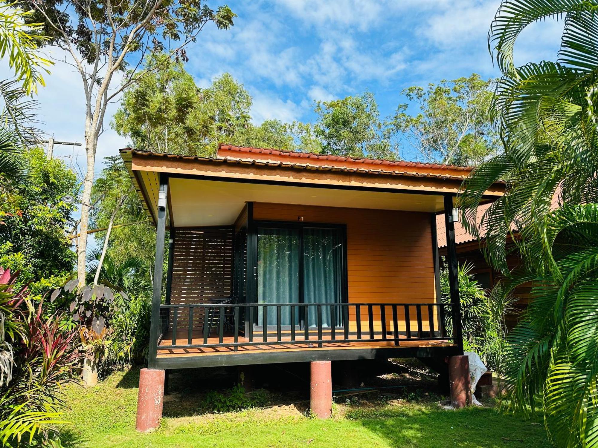 Koh Jum Bungalow & Hostel Luaran gambar