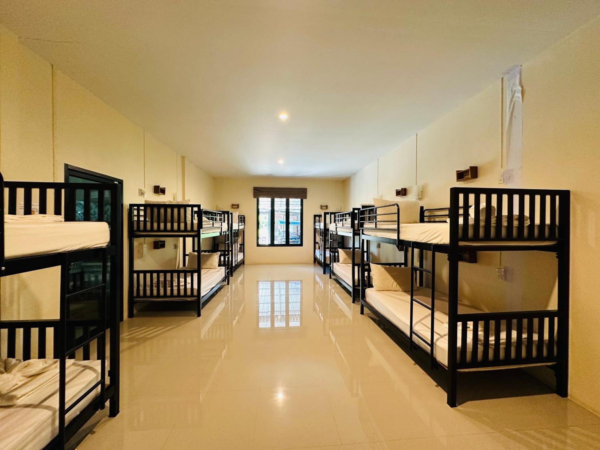 Koh Jum Bungalow & Hostel Luaran gambar