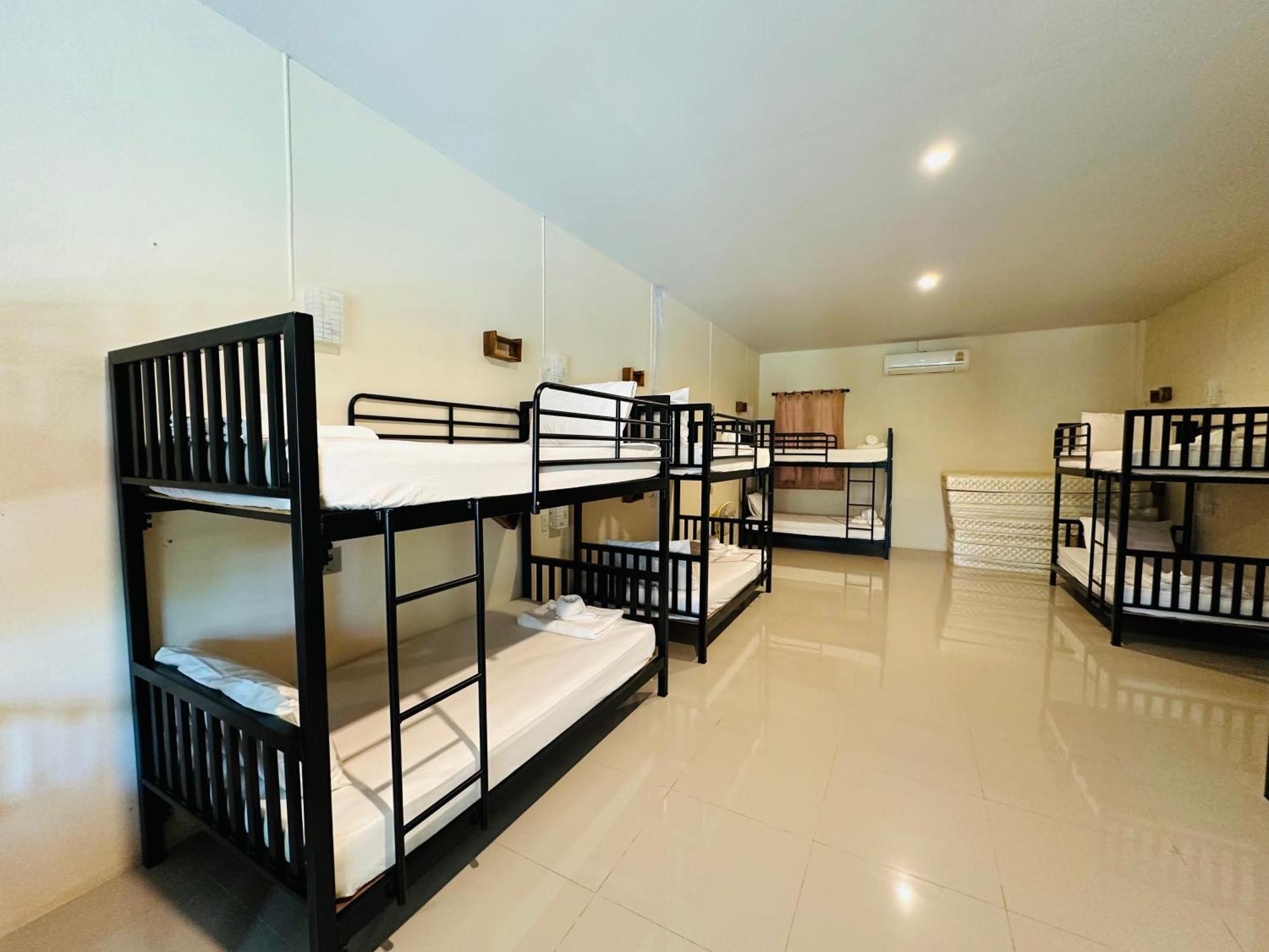 Koh Jum Bungalow & Hostel Luaran gambar