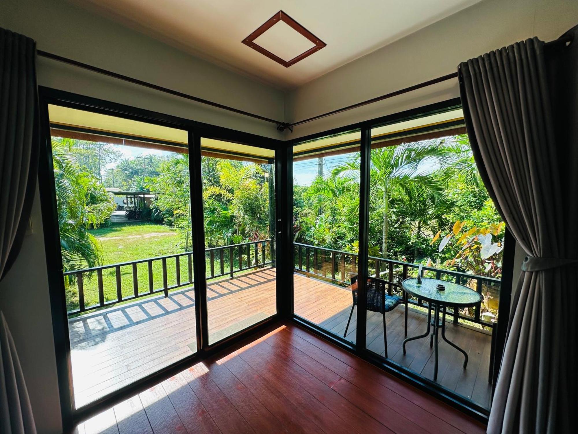 Koh Jum Bungalow & Hostel Luaran gambar