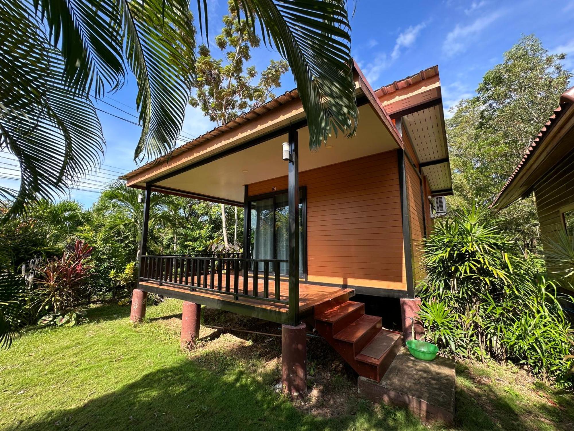 Koh Jum Bungalow & Hostel Luaran gambar