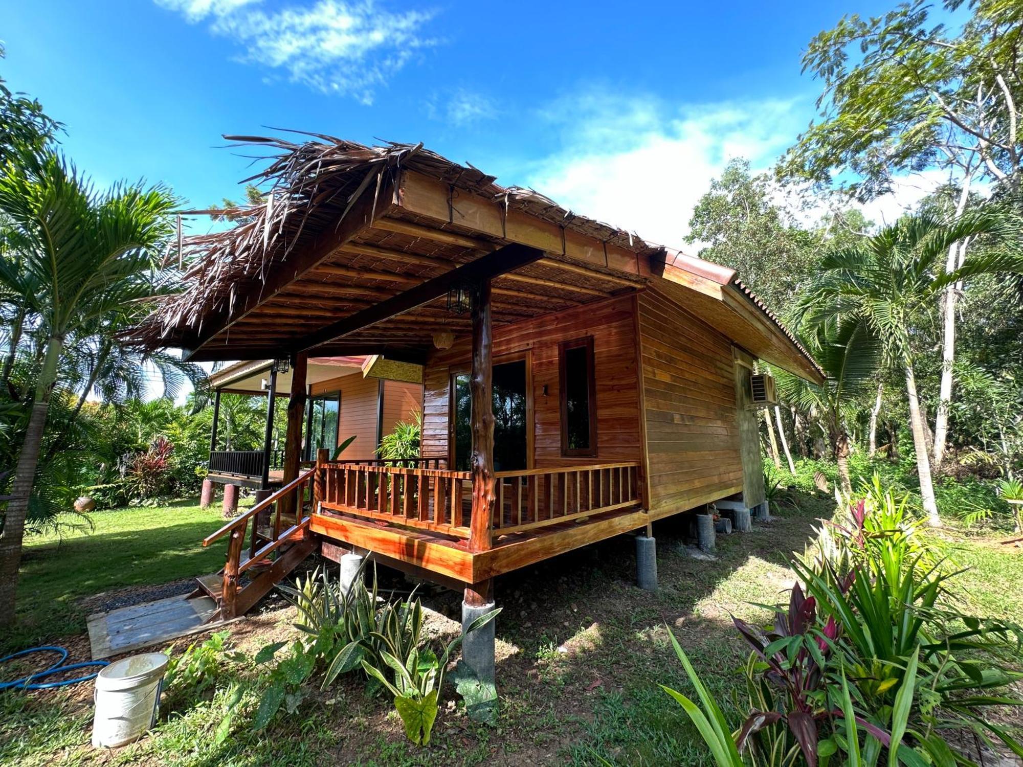 Koh Jum Bungalow & Hostel Luaran gambar