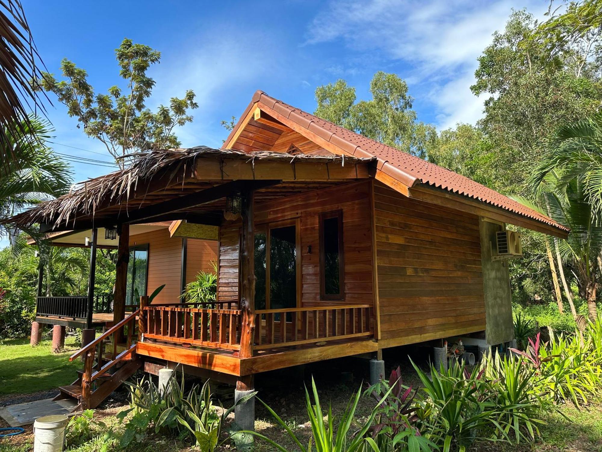 Koh Jum Bungalow & Hostel Luaran gambar