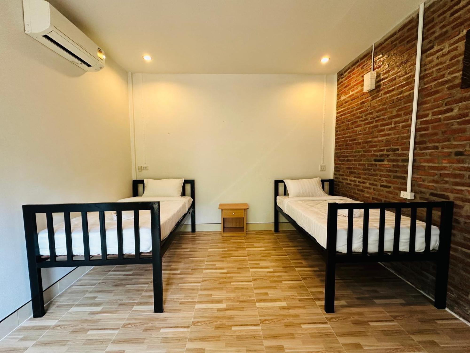 Koh Jum Bungalow & Hostel Luaran gambar