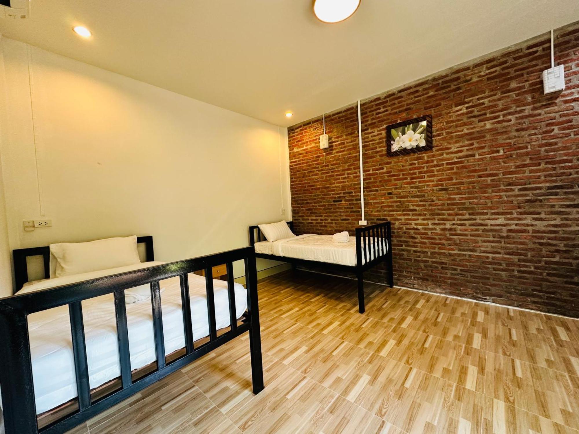 Koh Jum Bungalow & Hostel Luaran gambar