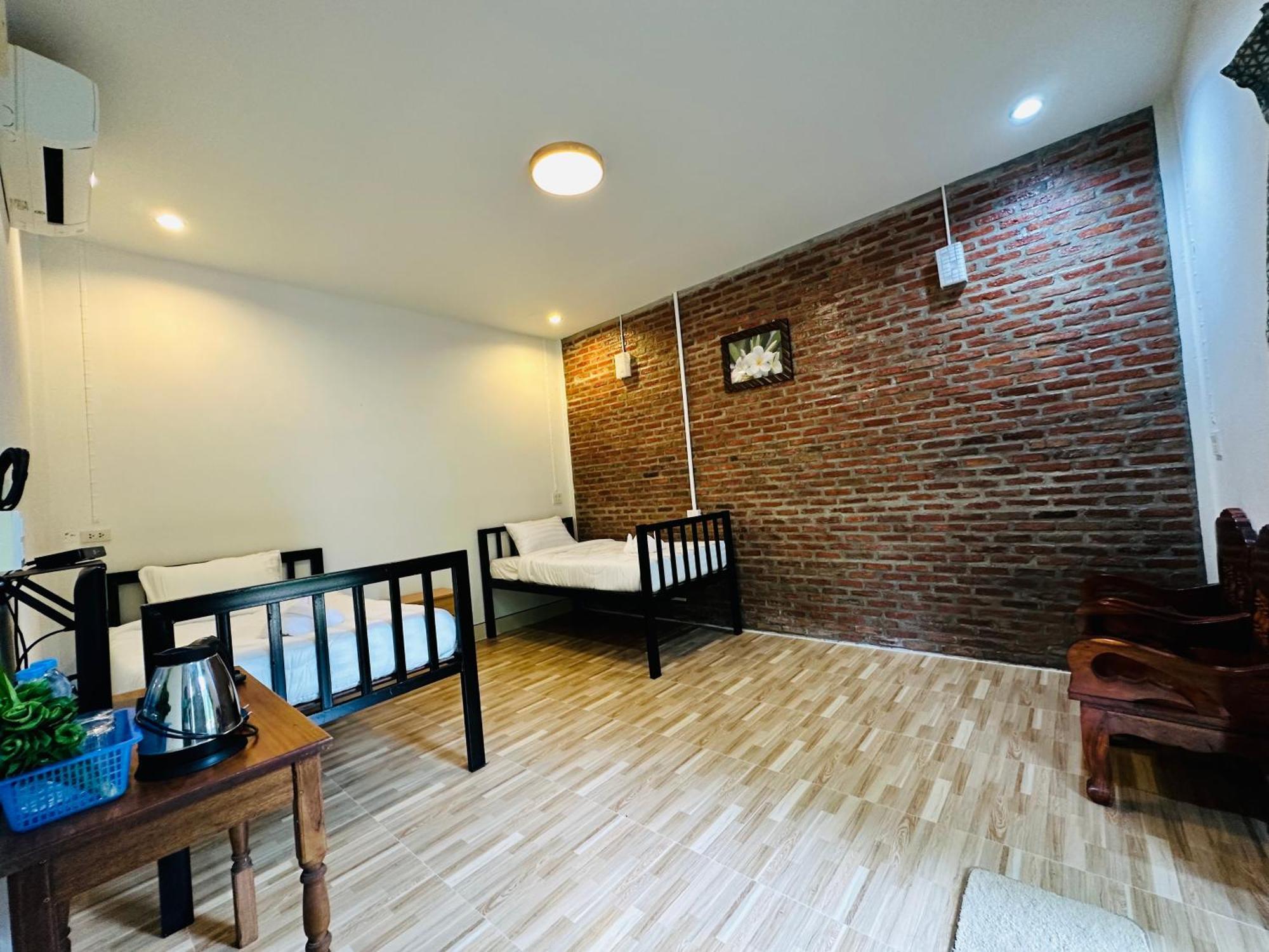 Koh Jum Bungalow & Hostel Luaran gambar